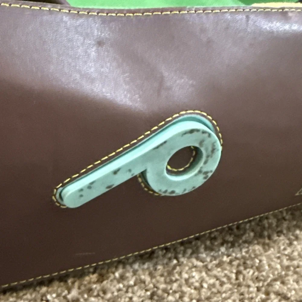 Plank Canvas Kelly Green Messenger Bag Magnet, Buckle, Zip And Snap Closure.Yoga